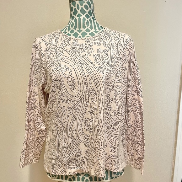 Liz Claiborne Petite White Geometric Design Tee - Picture 1 of 11